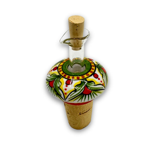 Handbemalter Flaschenverschluss aus Keramik mit traditionellem sizilianischem Muster in Grün, Rot und Gelb. Inklusive Glasausgießer und Korkeinsatz – ideal für Olivenölflaschen